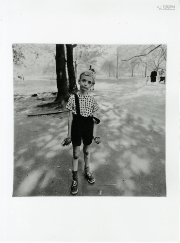 DIANE ARBUS - Child with a Toy Hand Grenade in Central