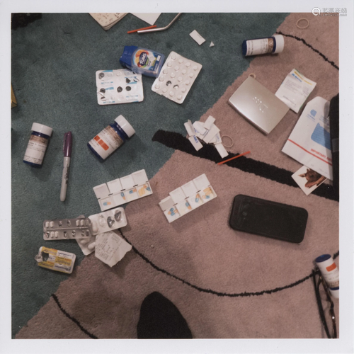 NAN GOLDIN - Drugs on the Rug, New York City - Color