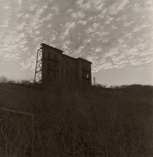 DIANE ARBUS - A House on a Hill, Hollywood, CA -