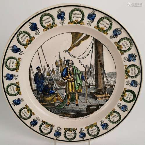 MONTEREAU. Assiette en faience fine à décor imprimé polychro...