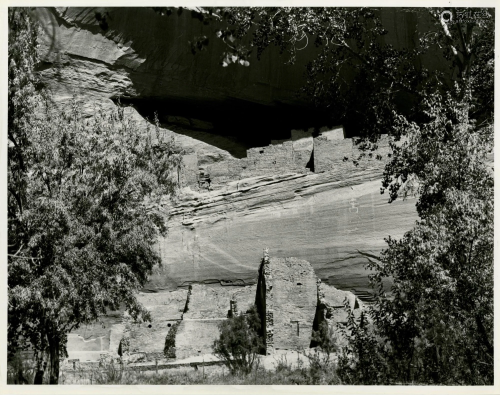 HOWARD E. DILS, JR. - In Canyon de Chelly, Arizona #3 -