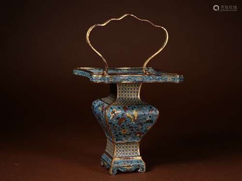 A QING DYNASTY CLOISONNE INCENSE BURNER WITH HOOP HANDLE