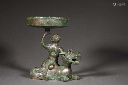 A WARRING STATES PERIOD BRONZE LAMP