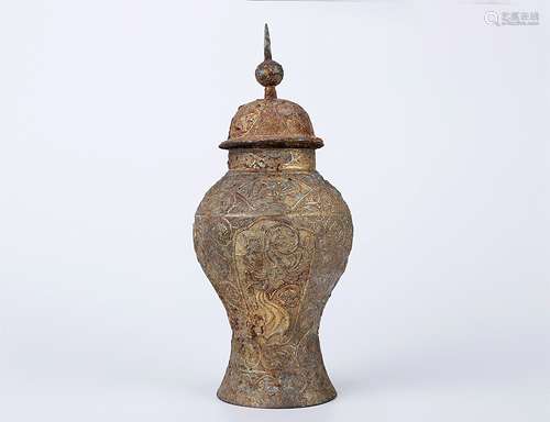 A LIAO DYNASTY GILDING BOTTLE