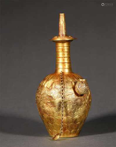 A MING DYNASTY PURE GOLD POT