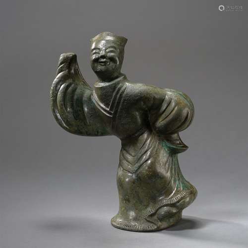 A WARRING STATES PERIOD BRONZE FIGURE