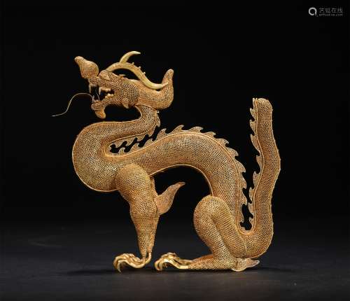 A TANG DYNASTY PURE GOLD DRAGON