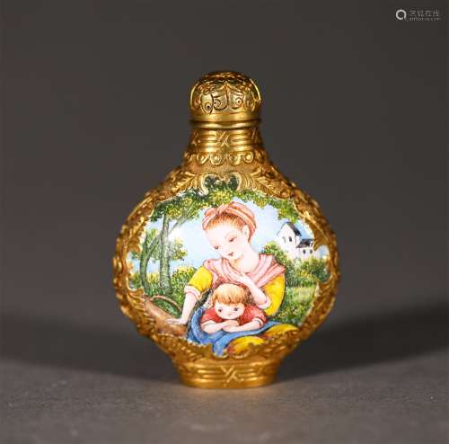 A QING DYNASTY PURE GOLD PAINTED ENAMELLED SNUFF BOTTLE