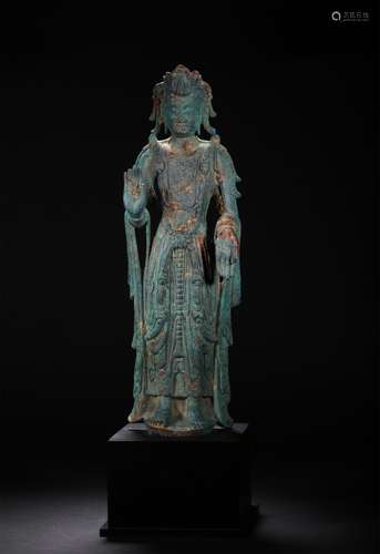 A TANG DYNASTY GUANYIN STATUE