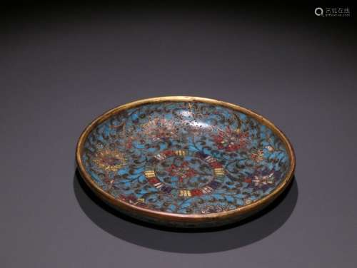 A QING DYNASTY WIRE INLAY CLOISONNE FLOWER PATTERN PLATE