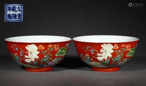 A PAIR OF QING DYNASTY CORAL GLAZE FLOWER CUPS