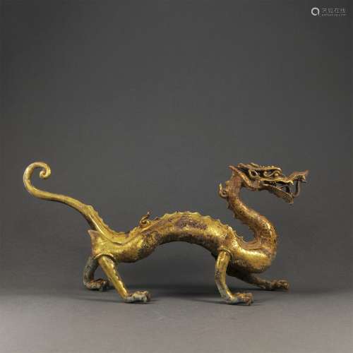 A WARRING STATES PERIOD BRONZE GILDING DRAGON