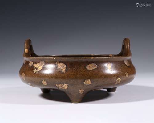 A MING DYNASTY XUANDE GOLD COPPER INCENSE BURNER