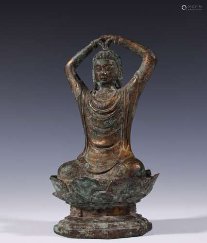 A LIAO DYNASTY BRONZE GILDED BUDDHA