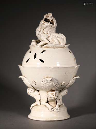 A SONG DYNASTYDING KILN INCENSE BURNER