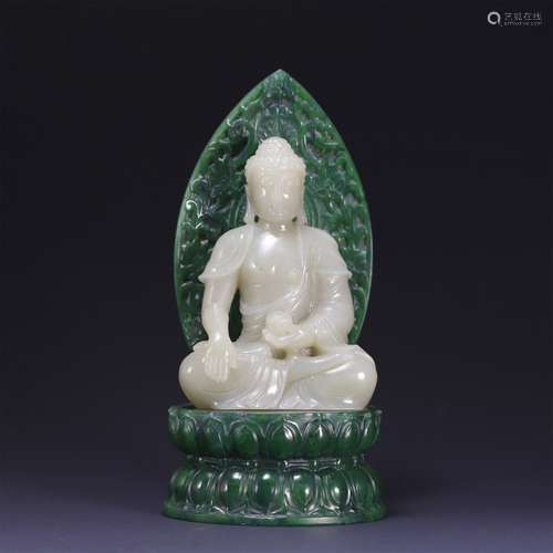 A QING DYNASTY HETIAN JADE BUDDHA