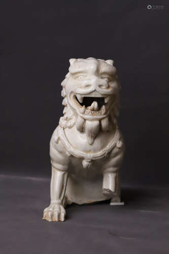 A Ding Kiln Lion Porcelain Figure Statue