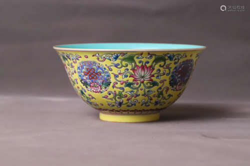 A Yellow Base Flower Pattern Porcelain Bowl