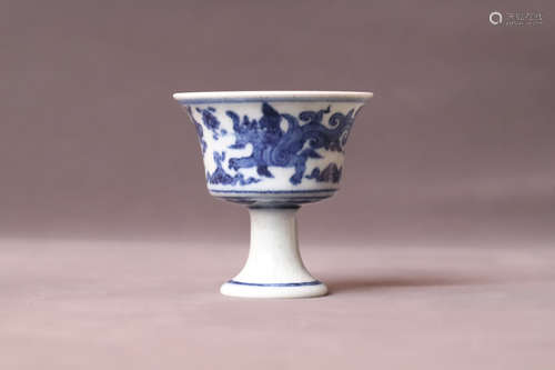 A Blue and White Dragon Pattern Porcelain Cup