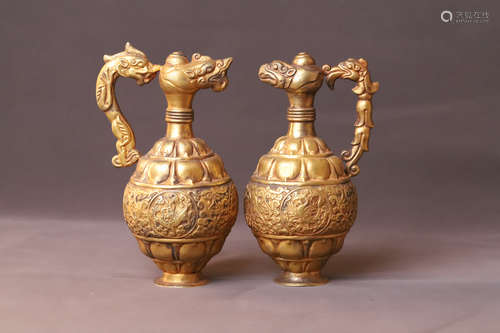 A Pair of Gilt Carved Dragon Pattern Bronze Pot with Handle