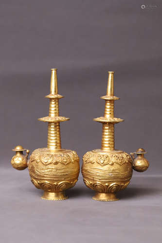 A Pair of Carved Flying Beauty Pattern Gilt Bronze Pot