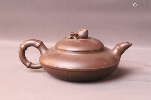 A Purple Clay Tea Pot