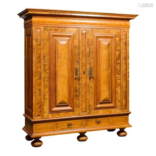 ZÜRICHER BAROCKSCHRANK