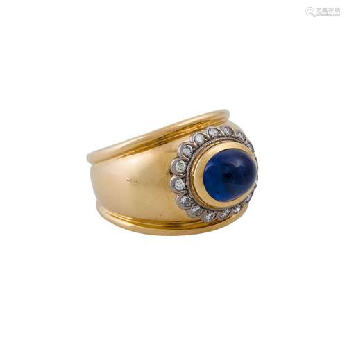 JACOBI Ring mit ovalem Saphircabochon entouriert von Brillan...