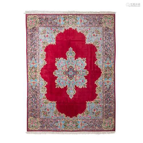 Orientteppich. KIRMAN/PERSIEN, 20./21. Jh., 400x300 cm.