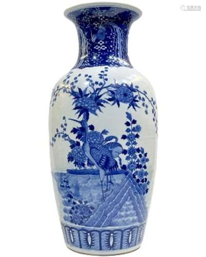 Large 19th Century Chinese Fine Blue & White Vase