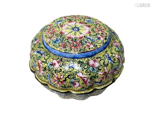 Chinese Canton Enamel Circular Box Qing Period