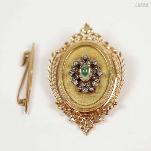 Broche médaillon décor feuillagé de style Louis XVI centre s...