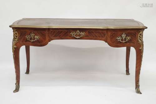 Bureau plat style Louis XV fin XIXe 148x75 cm environ