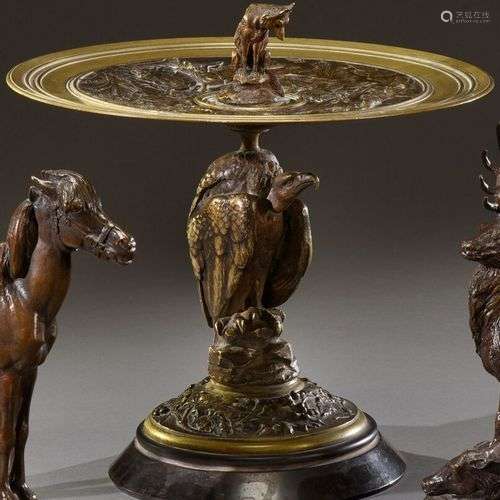 Jules MOIGNIEZ (1835-1894) Coupe de présentation en bronze à...