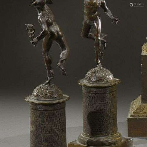 Paire de sujets en bronze patiné d'après Jean de BOLOGNE : M...