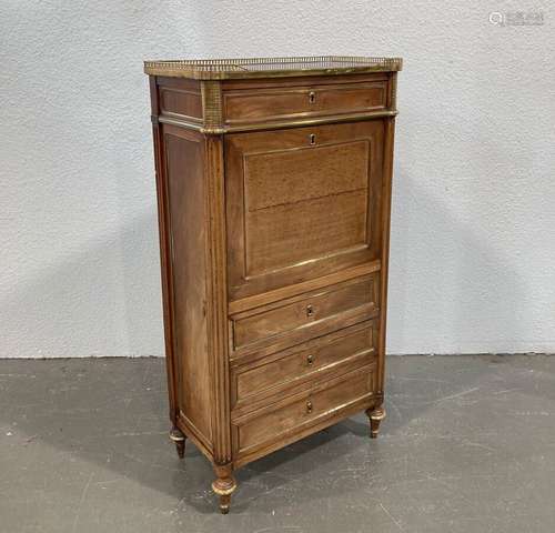 Petit SECRETAIRE en acajou, placage d'acajou et baguettes de...