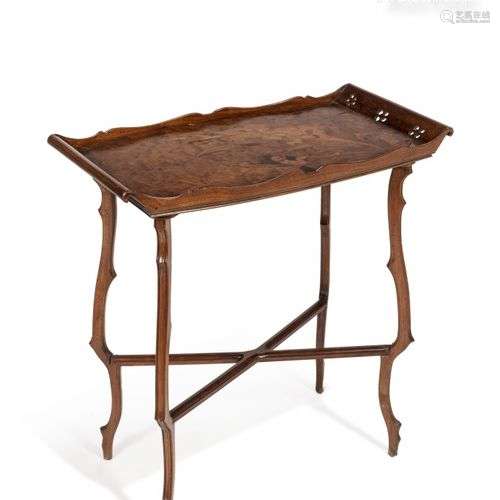 Emile GALLE (1846 - 1904) Table en bois à plateau décoré de ...