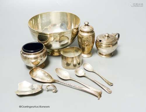 A small collection of English silver and plate to include a ...