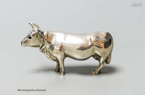 An Edwardian Hanau silver novelty silver pepper pot, modelle...