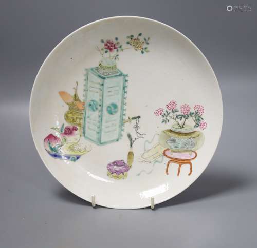 A Chinese famille rose plate, 23cm diameter