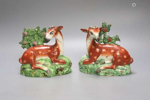 A pair of early 19th century Staffordshire pearlware models ...