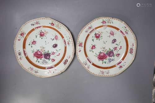 A pair of Chinese export porcelain famille rose octagonal pl...