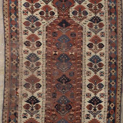 Tapis à décor géométrique, Caucase XXe siècle Usures. 183 x ...