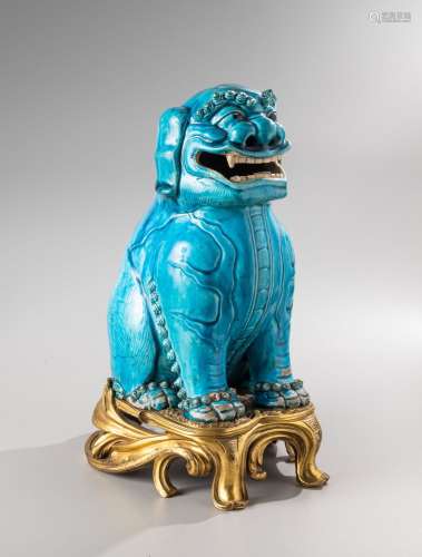CHINE, XVIIIe siècle Important sujet en céramique émaillé tu...