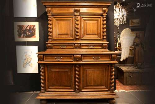 FRANKRIJK - ca 1600 Renaissance-meuble avec un modèle à deux...