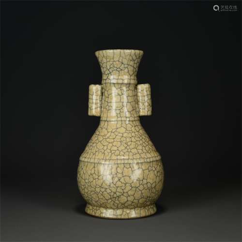 A Ge Kiln Porcelain Vase