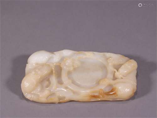 A Carved Jade Dragon Patterned Brush Washer