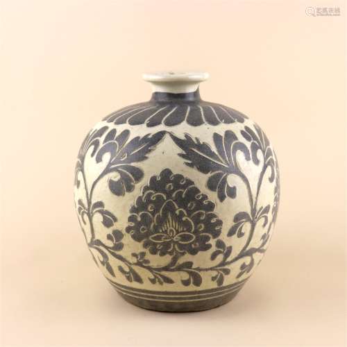 A Cizhou Kiln Flower Patterned Meiping Vase