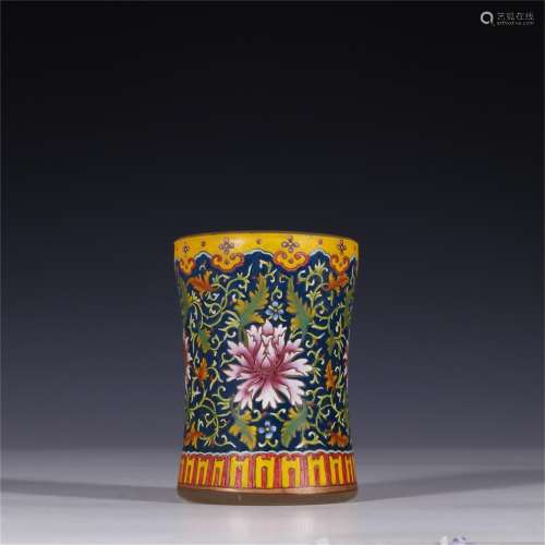 A Peking Glass Flower Patterned Brush Pot