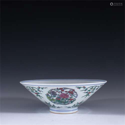 A Dou-Cai Glazed Porcelain Flower Patterned Bowl